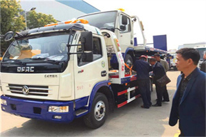 惠阳汽车道路救援拖车价格